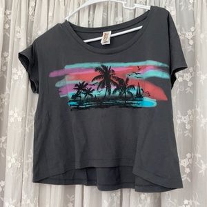 Gray crop top tee🍍🏝⛱